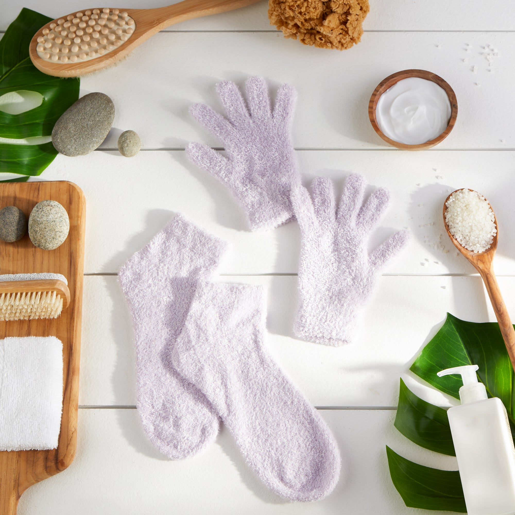 Spa Socks And Gloves Set Aloe Infused Purple – Bucky Products